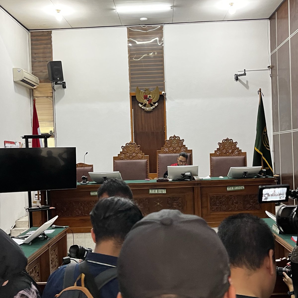 humaniesproject's tweet image. 📍PN Jakarta Selatan