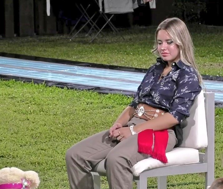 momentos top cuando se fue a la cena de nominados vestida de gaucho JWKFKWKSJ dios si no existieras te inventaria María Constanza Romero #TresAñosConCoty