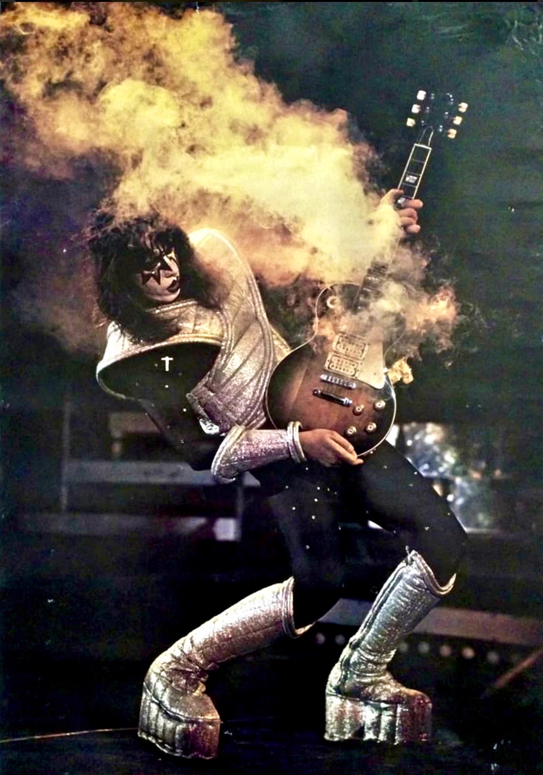 KISSオリジナルギタリスト エース・フレーリー死去、74歳