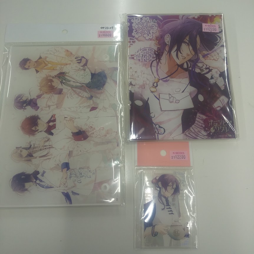 【即購入可】オランピアソワレ 玄葉 フラワーピアスアクリルスタンド 即購入可】オランピアソワレ 玄葉 フラワーピアスアクリル