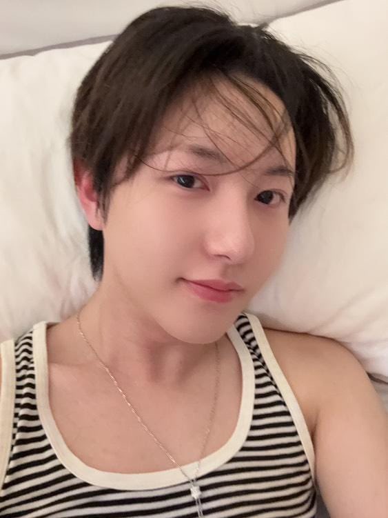 MJ || HIATUS tweet media