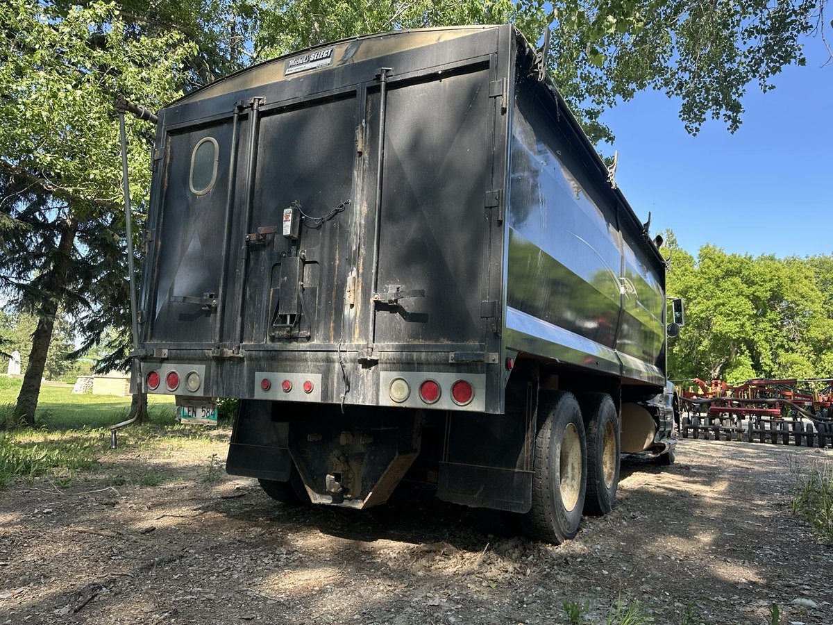 Drew Cardy tweet media