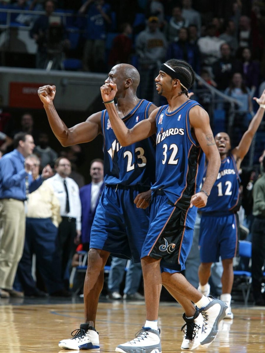 timelesssports_'s tweet image. 2002.