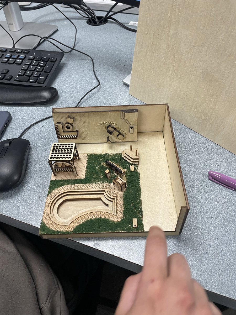 BlinnArch's tweet image. Our ARCH 1303 students are bringing their plan, section, and elevation models to life — one laser-cut piece at a time! 🔥 Can’t wait to see how these turn out. Stay tuned for the finished models! 👀✨

#ArchitectureStudents #DesignStudio #ArchitectureLife #LaserCutModels