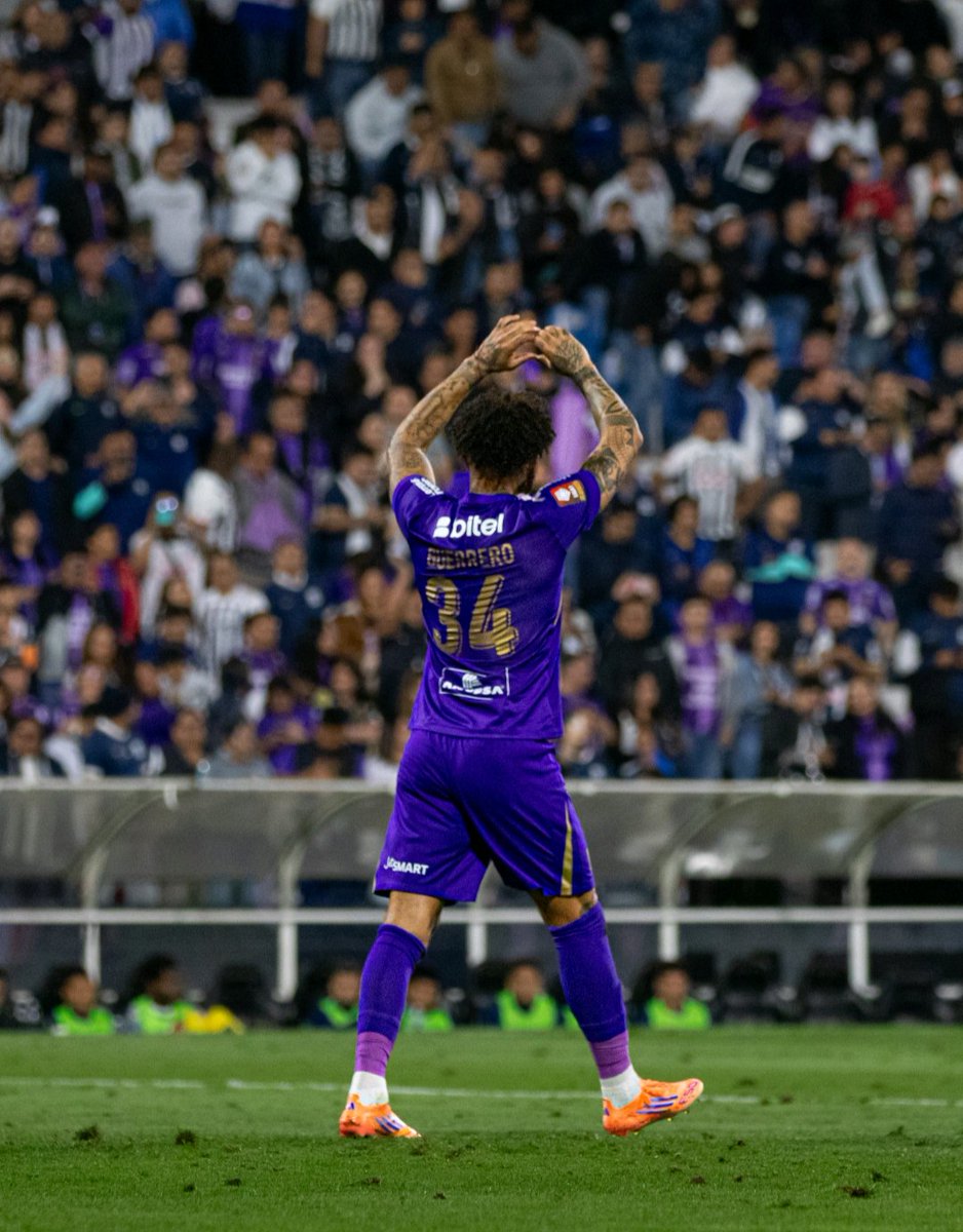 Entre_Grones_'s tweet photo. TENÍA QUE APARECER EL "DEPREDADOR " 💙
Paolo Guerrero dijo presente y abrió el marcador en Matute 🟣⚪
📷 @sebas.cerdena1
#arribaalianza #entregrones #AlianzaLima https://t.co/8b2nhKK74z