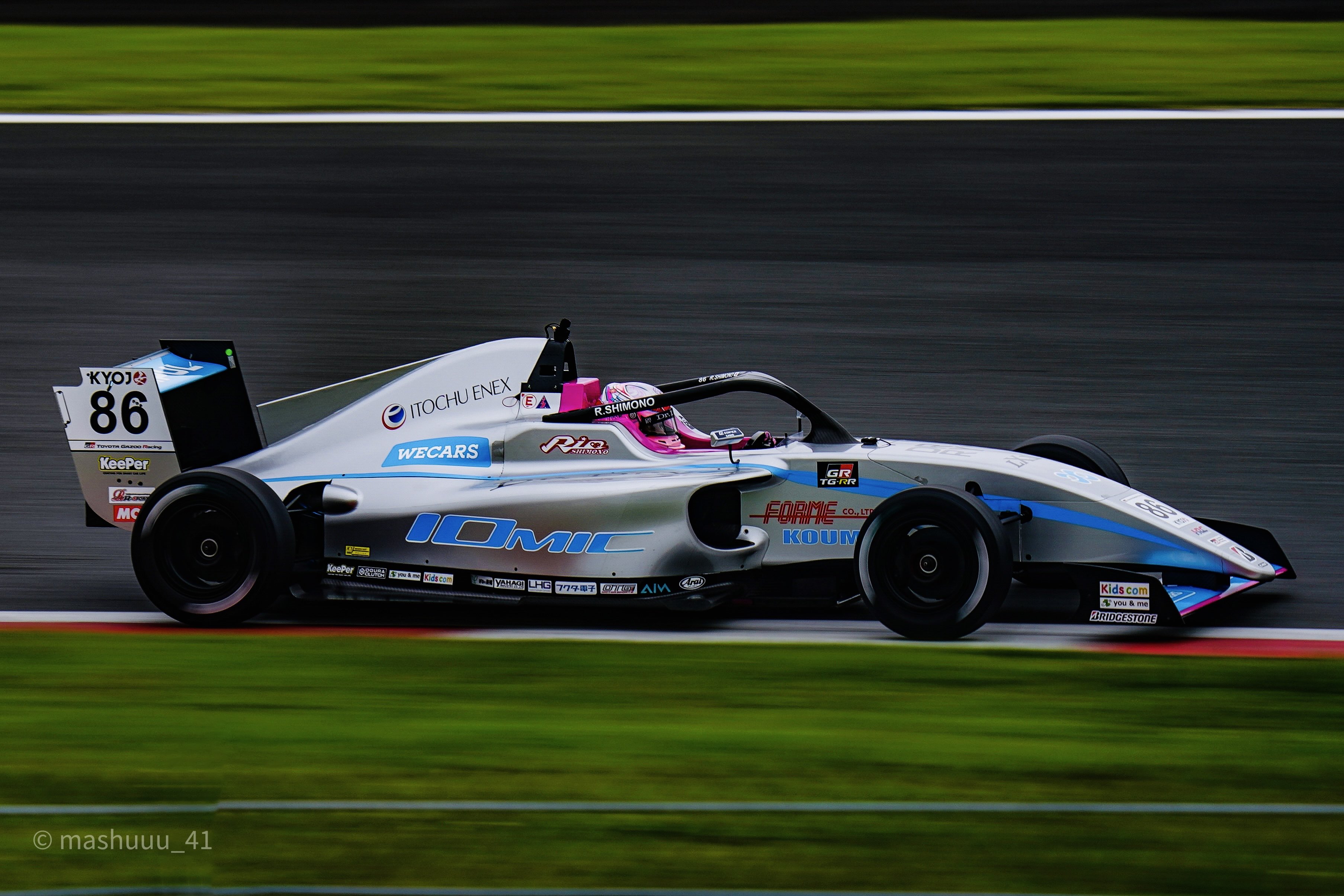 厳選スロットカー　Revell製　FunCup Car: (白 厳選スロットカー Revell製 FunCup Car: (白 厳選スロットカー Revell