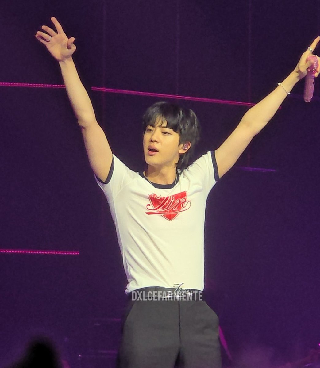 CAN I GET 1K REPLIES AND REPOSTS FOR #JIN :-

I’m voting #Jin for the #2025MAMAVOTE