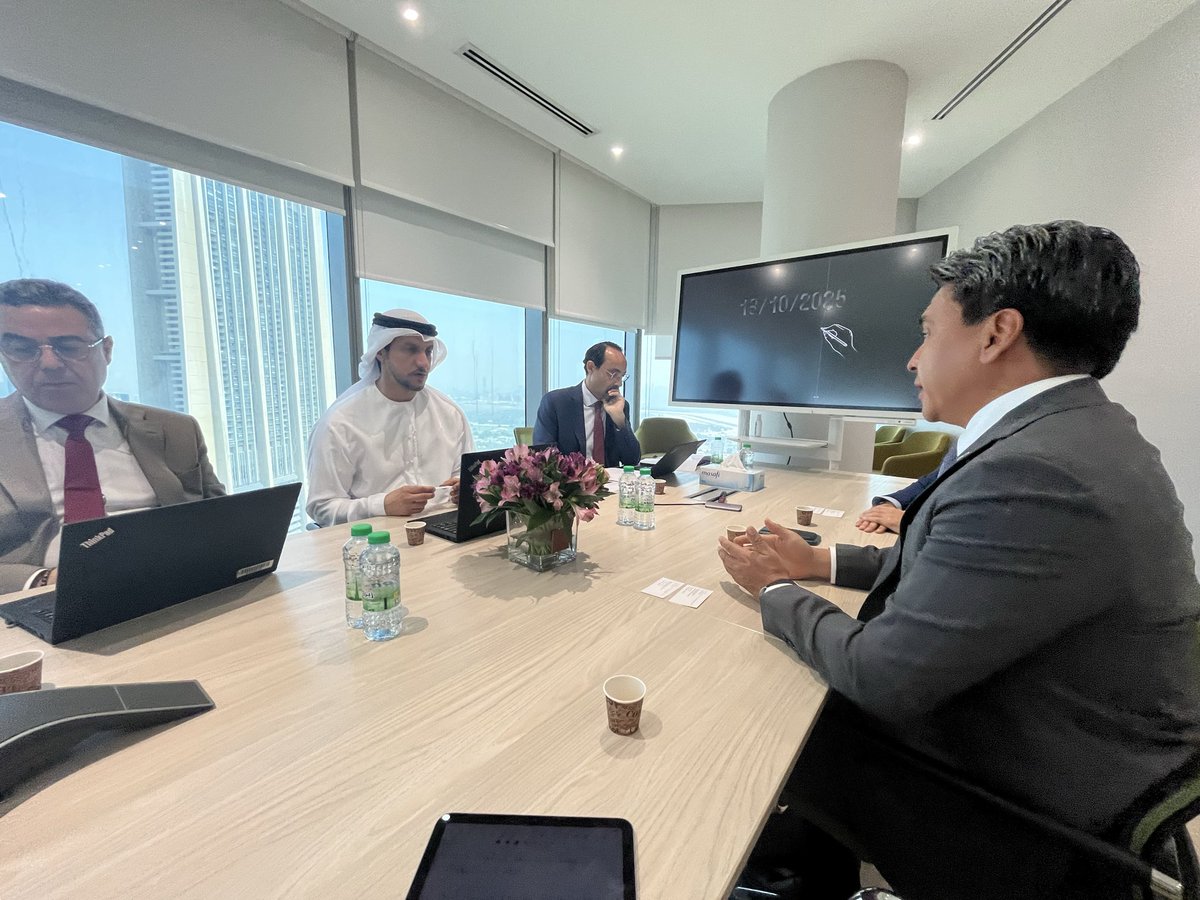 Se continúa fortaleciendo la cooperación económica y comercial con las autoridades emiratíes, avanzando en nuevos acuerdos y proyectos en coordinación con el Ministerio de Economía de los Emiratos Árabes Unidos (<a href="/Economyae/">Ministry of Economy and Tourism - UAE</a>). Sostuvimos una productiva reunión con Juma Mohammed Al