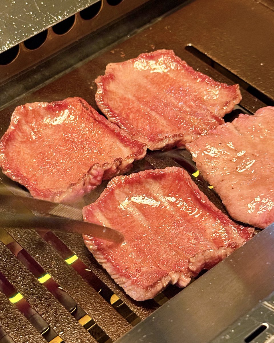 はっしー（橋本陽）/ グルメプレゼンター®️ (@fallindebu