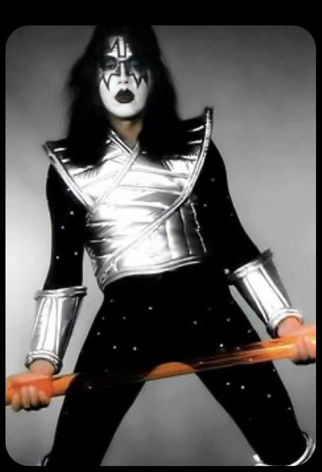 tmcm6871's tweet image. R.I.P. Ace Frehley from KI⚡️⚡️