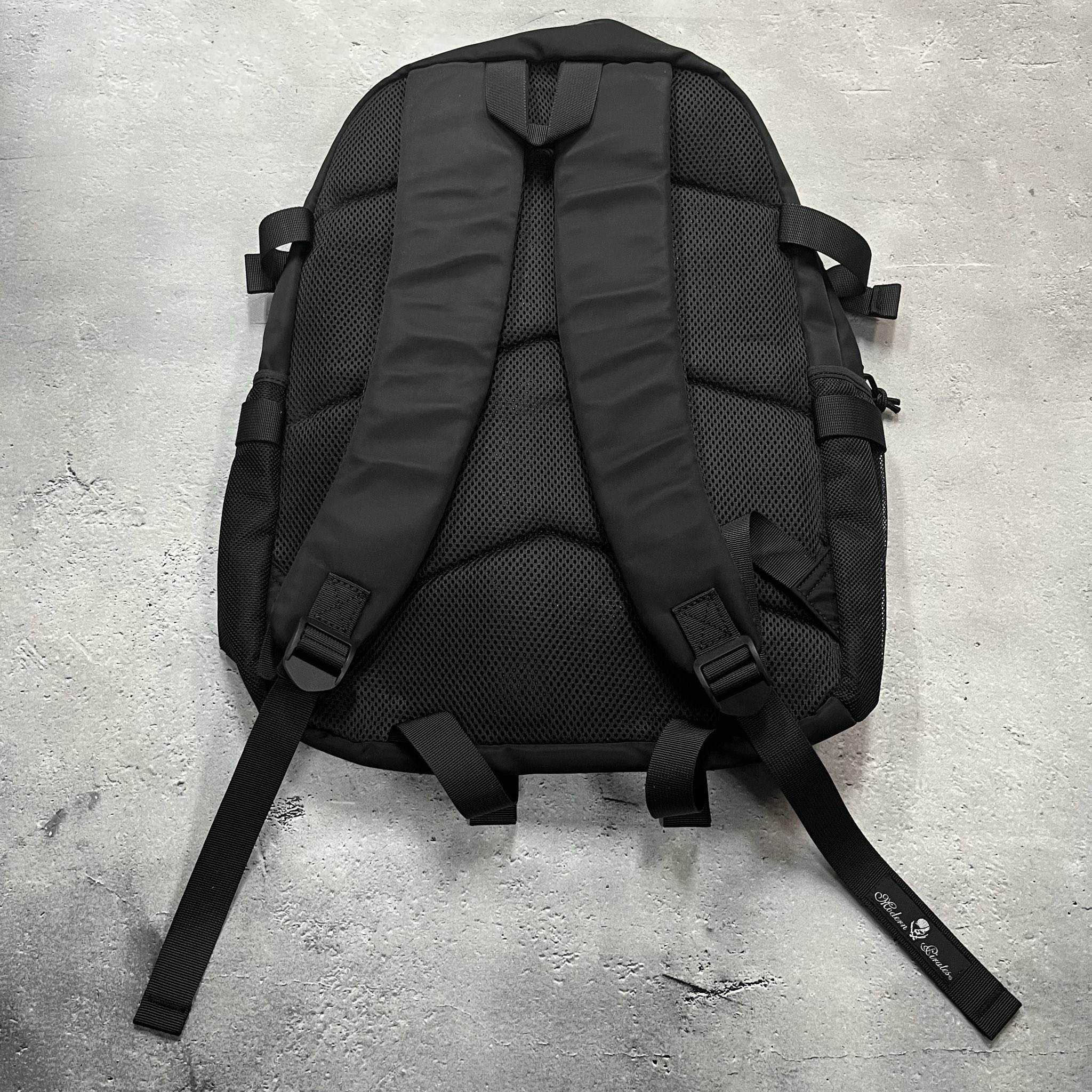 On バックパック 24L 未使用カバー付 バックパック - Search / X