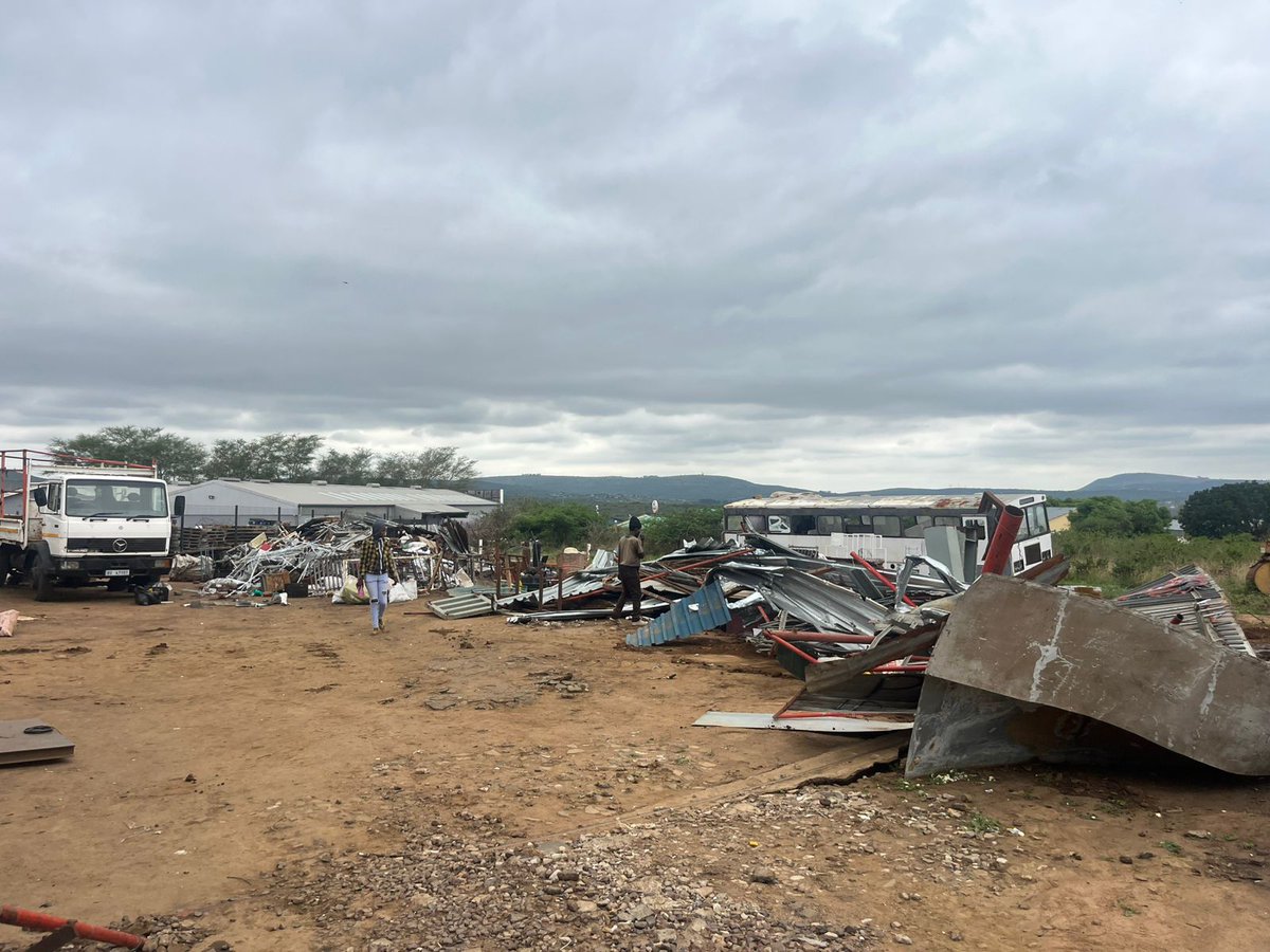TheTruthPanther's tweet image. Three Ghanaian nationals arrested in Ulundi, KZN, after authorities discovered they were operating a scrapyard containing material stolen from a municipal substation in the Mkhazane area.