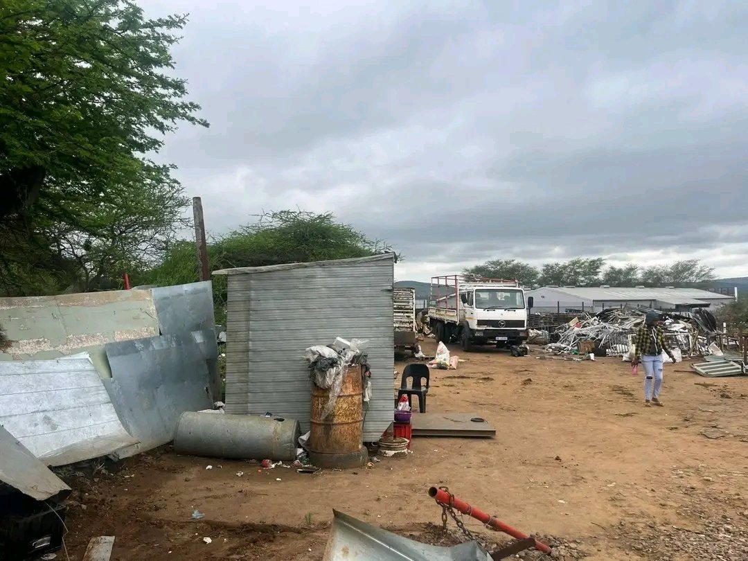 TheTruthPanther's tweet image. Three Ghanaian nationals arrested in Ulundi, KZN, after authorities discovered they were operating a scrapyard containing material stolen from a municipal substation in the Mkhazane area.