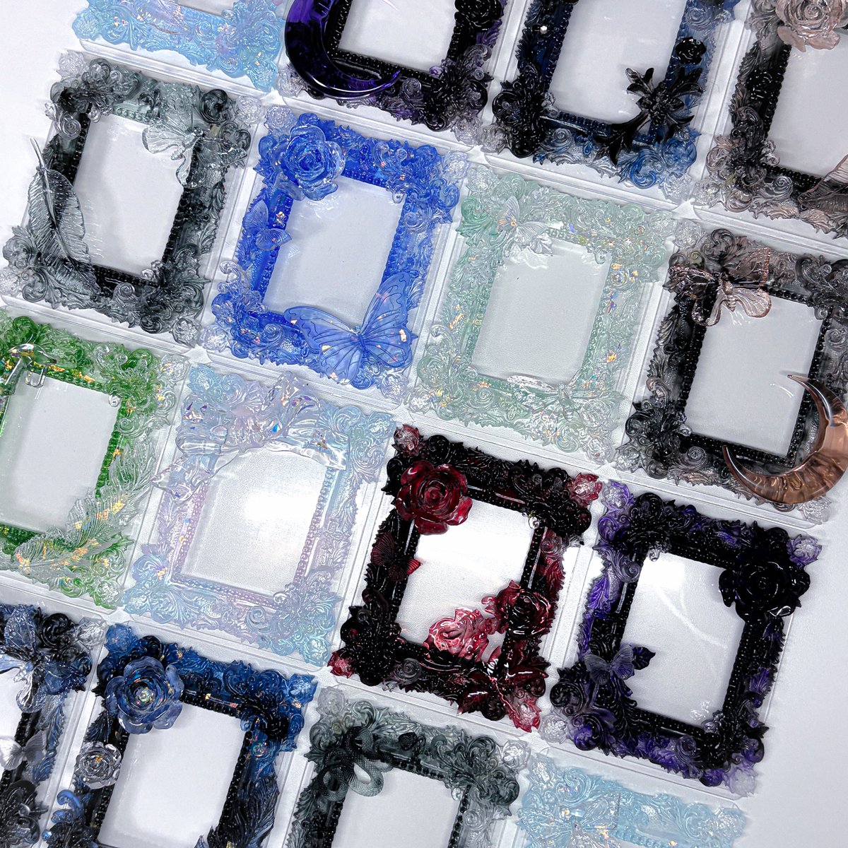 #RT추첨 한 분에게 탑로더를 보내드립니다!

⏰ 10월 17일 금요일 오후 8시 OPEN ⏰

[ 레진 액자 탑로더 판매폼 🦋 ]

Price : 15,000₩

witchform.com/deposit_form.p…

#탑꾸 #탑로더 #레진탑꾸 #액자탑꾸 #플룬탑꾸