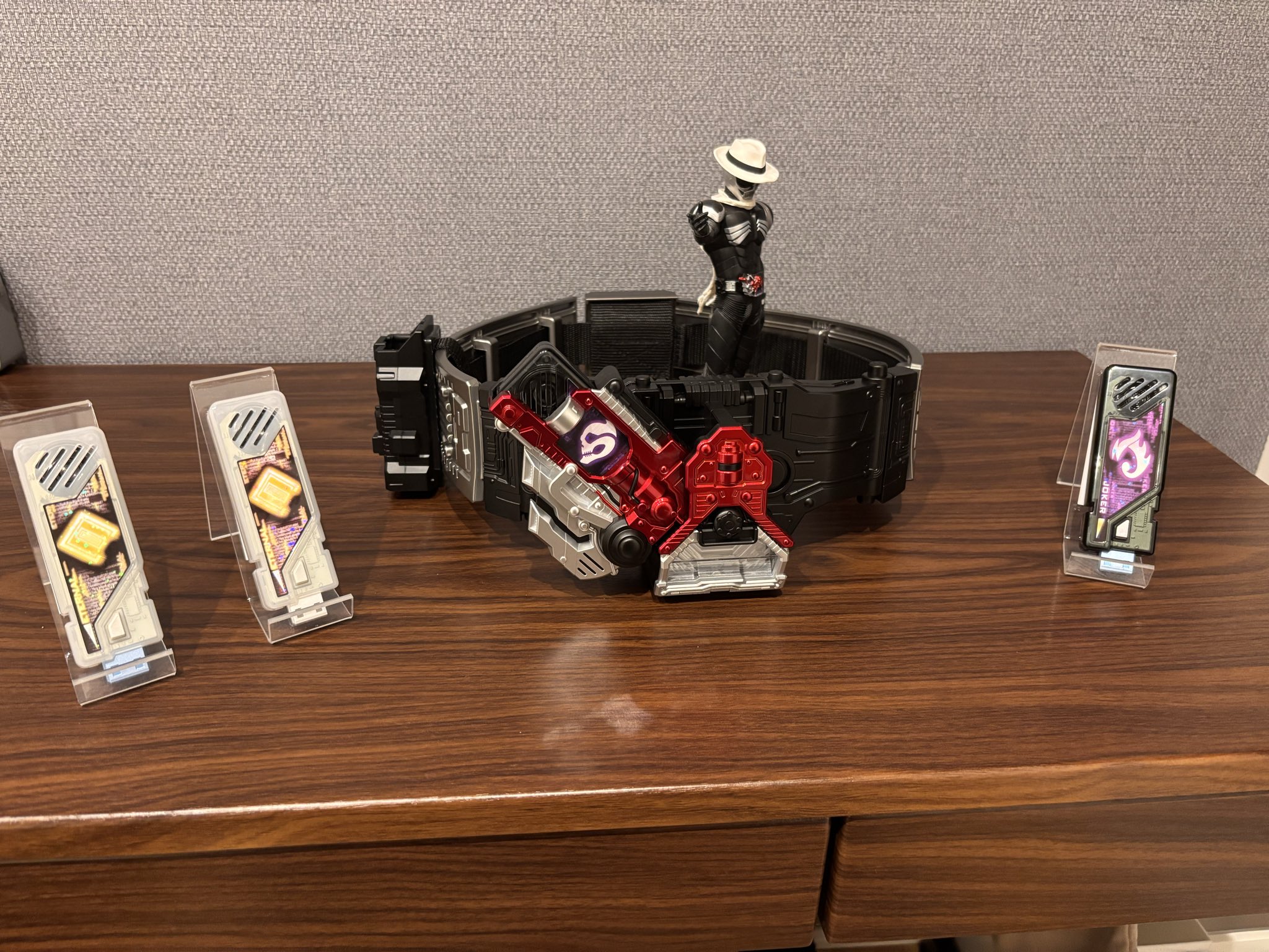 吉川晃司マグカップ Amazon.co.jp: 吉川晃司 15周年アニバーサリー 公式マグカップ