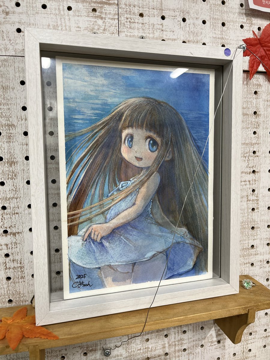 Shelldy_h's tweet image. むじな画廊のぐまちゃん展に行ってきました!アナログ画ってすごいね!特に好きな絵柄の作家さんだと!全然興味のない名画なんかより心に響く!