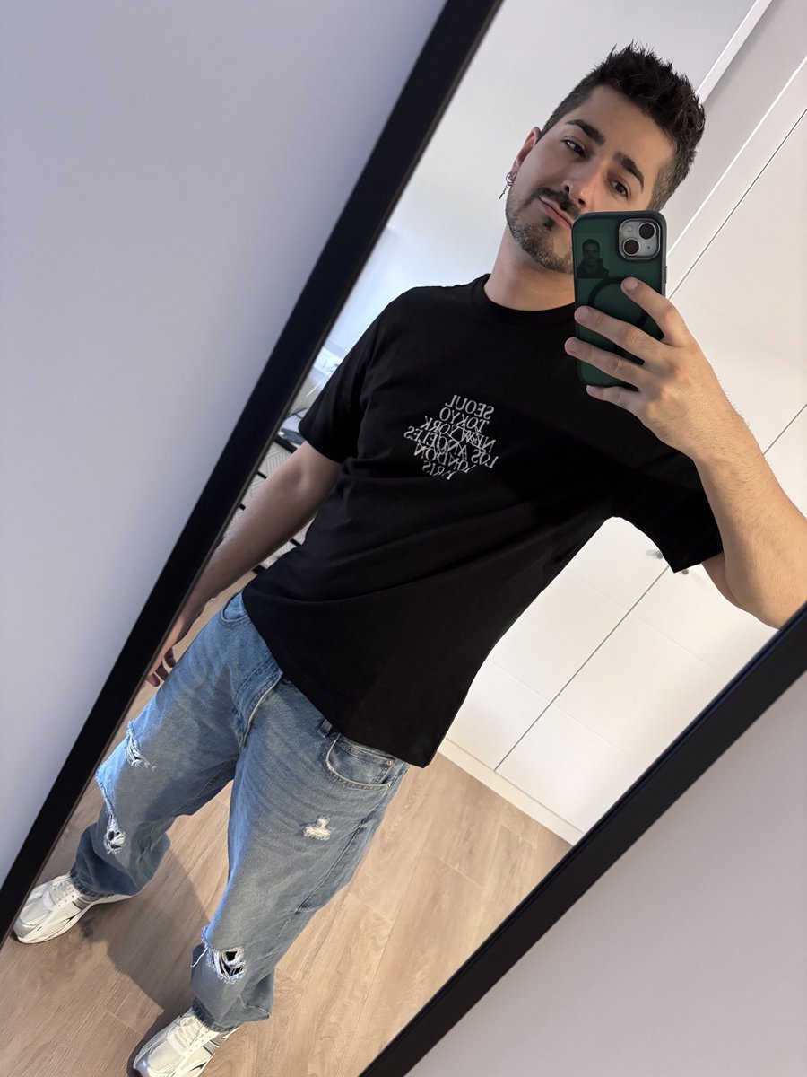 Alexis (@alexorescovich) on Twitter photo 