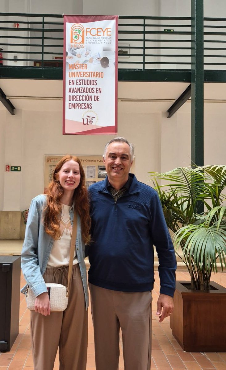 Felicitaciones Valentina. Exitos en tu MBA en Sevilla estamos muy orgullosos te queremos mucho!! Exitos
