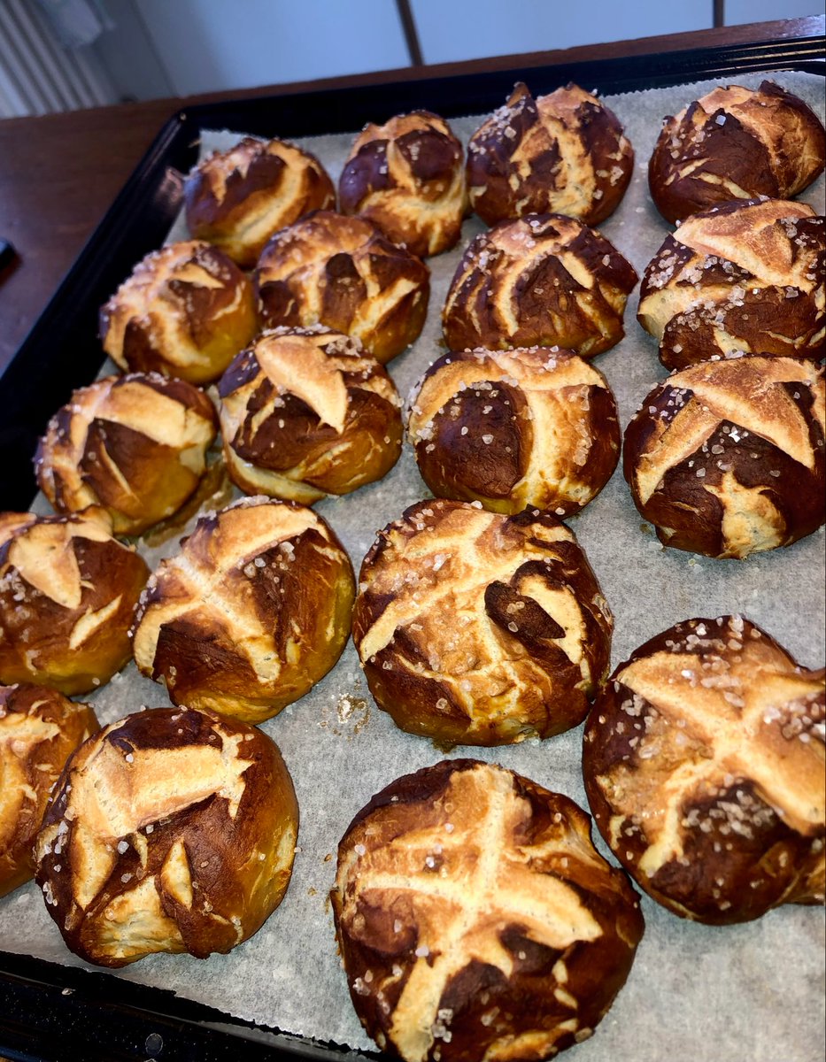 Neuer Freitag, neue #Laugeweggle.. 😎