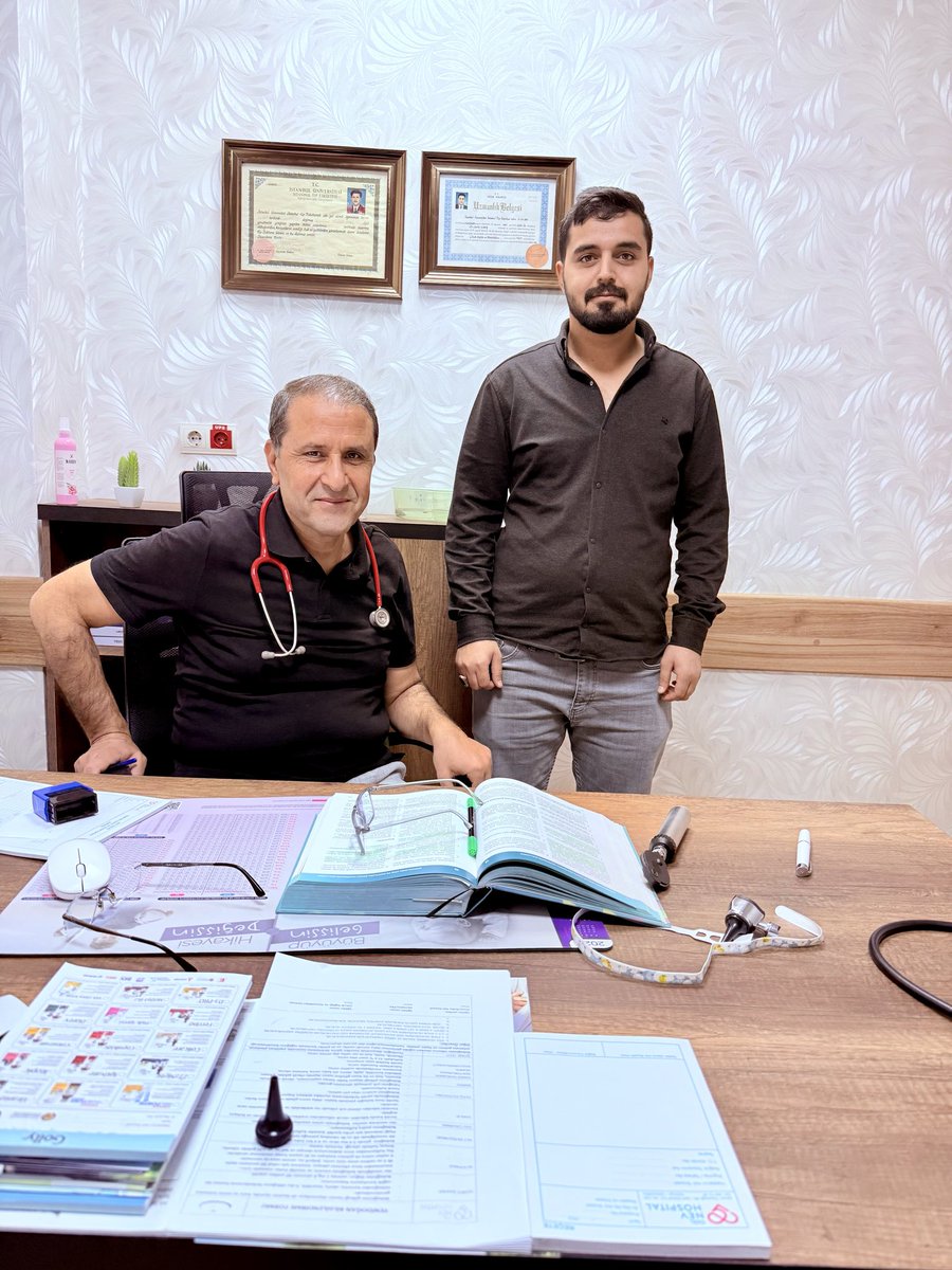 Allah’tan bir dua gibi, Peygamber’den bir hediye gibi, mükâfatınız bol olsun! Hayırlı Cumalar…🌹☝️ @salihgüneş