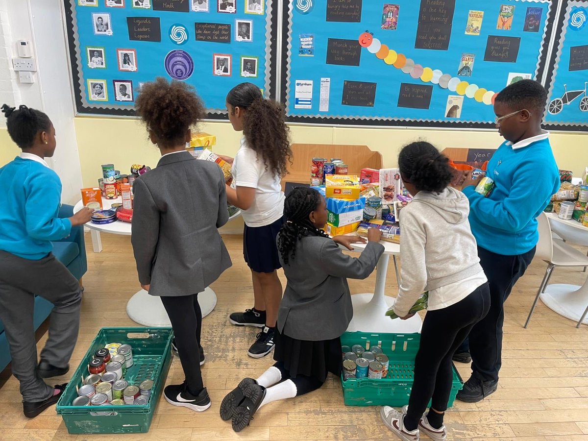 Our Pupil Parliament have packed all of our community’s harvest festival donations, ready to donate to local food banks 😊
<a href="/thesteptrust/">STEP Academy Trust</a> #PUPAC #Lewisham #school #Brockley #London #teachers #education #books #reading #harvest