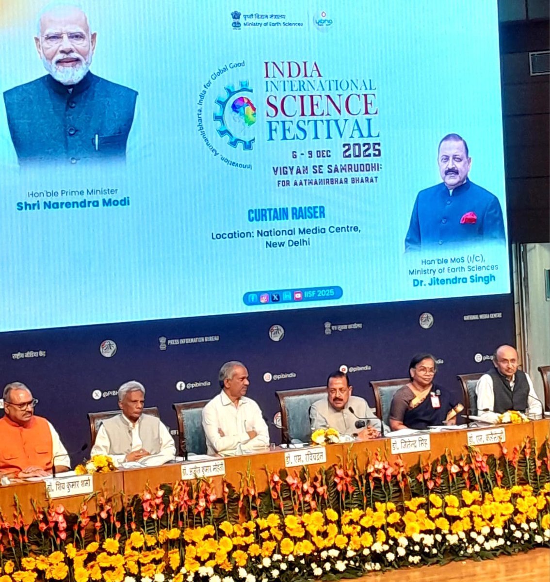 CSIR_NIScPR's tweet image. Science Meets Celebration! 🇮🇳✨
Curtain Raiser Ceremony of #IISF2025 was held today at the National Media Centre, New Delhi, marking the beginning of an inspiring journey towards “Vigyan Se Samruddhi: For Aatmanirbhar Bharat.” 🌿
Hon’ble MoS @DrJitendraSingh said,
“#IISF is a…