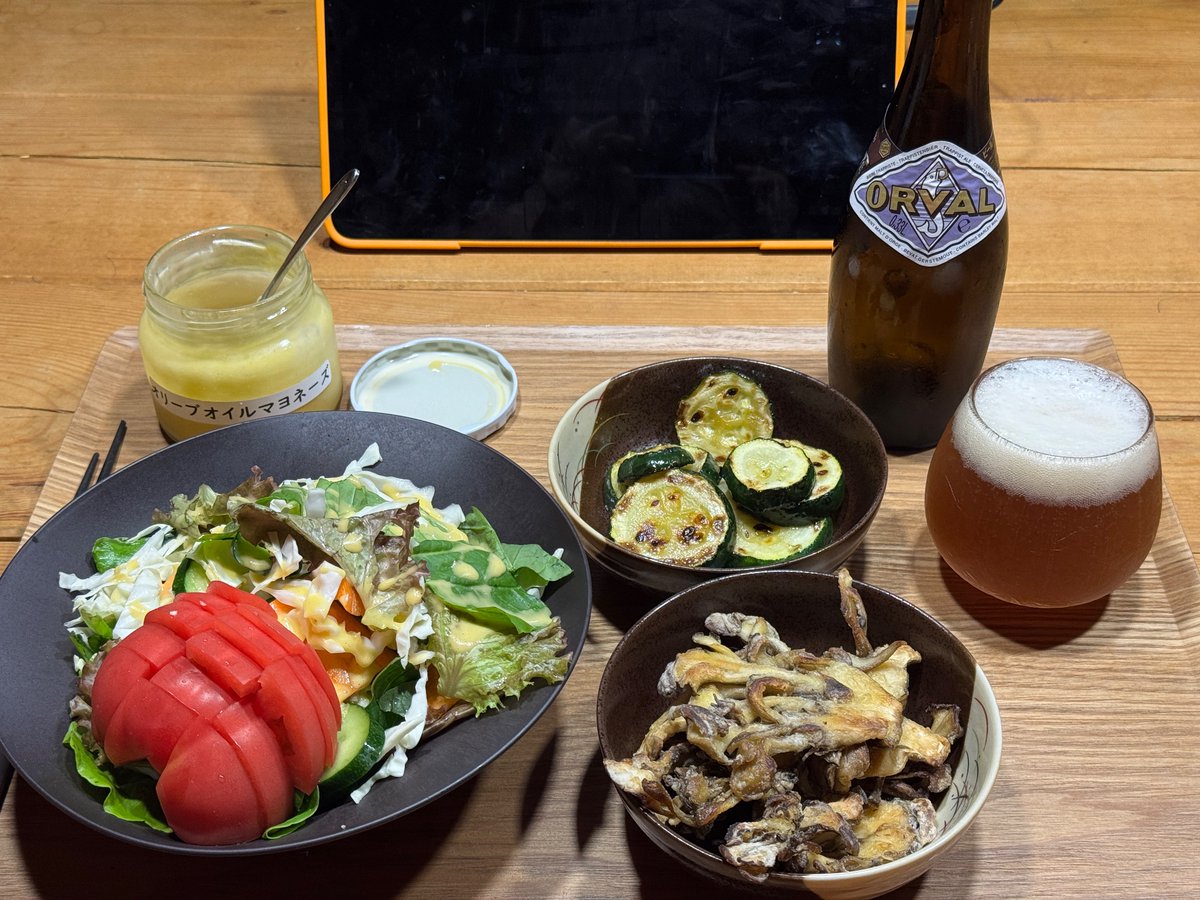 今日は翻訳トレーニングキャンプ・オンラインの初回。パイロットはリアル版だったので、オンラインでもうまくできるか少し心配だったけど、いい感じの展開になったと思う。

というわけで、今日のビールは、ちょっといいやつを。かんぱ〜い！

#英日翻訳トレーニングキャンプ