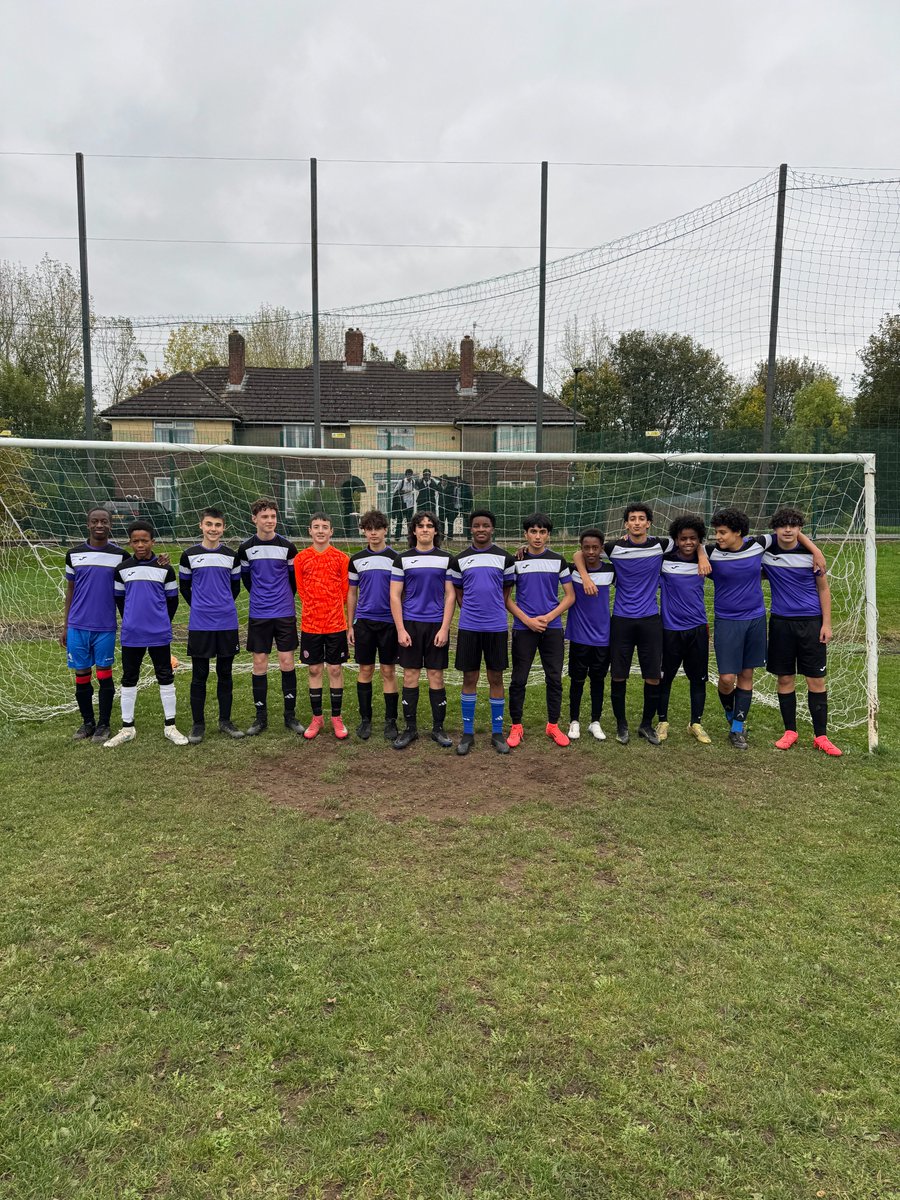 Fantastic performance from our Y10 boys in the football cup! Their winning streak continues through to the next round with a 4-3 win over Bradfield⚽