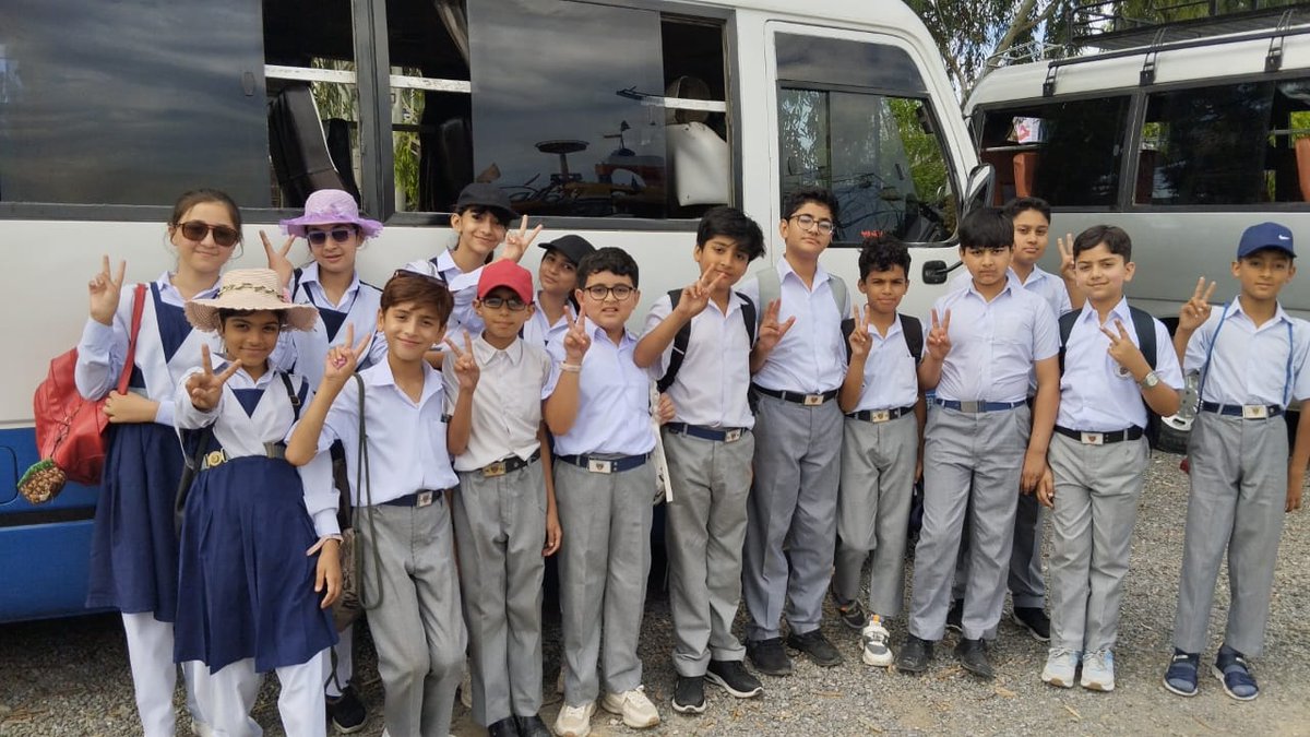 Modernage7's tweet photo. Students of Grades 3–5 from Modernage Girls Campus enjoyed a fun-filled day at Wonderland Park! Exciting rides, laughter, and joyful moments made unforgettable memories.

#Trip #Wonderland #Memories #Modernage #Pakistan https://t.co/J68eJ4tSwh