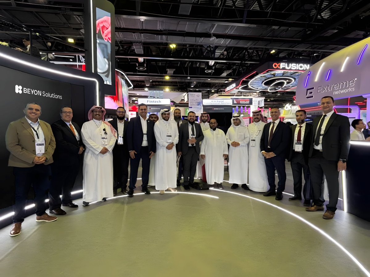 linkdevelopment's tweet image. #Partners_Of_Success
At #GITEX2025, we were delighted to reconnect with our long-standing partner, the Ministry of Environment, Water, and Agriculture (MEWA) — a collaboration that has been driving innovation and efficiency across the ministry’s digital ecosystem since 2021.…