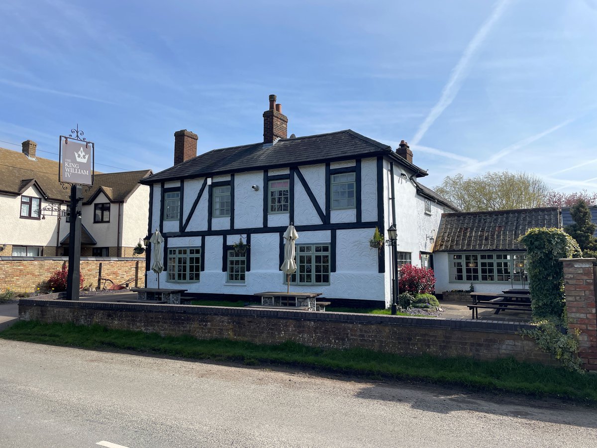 EverardCole's tweet photo. ⭐ Our #Cambridge Office is pleased to have completed the leasehold sale of The King William, #Heydon – let off a rental guide of £42,000. 
If you are interested in buying or selling a business, please email info@everardcole.co.uk. ⭐ https://t.co/34a7todB04