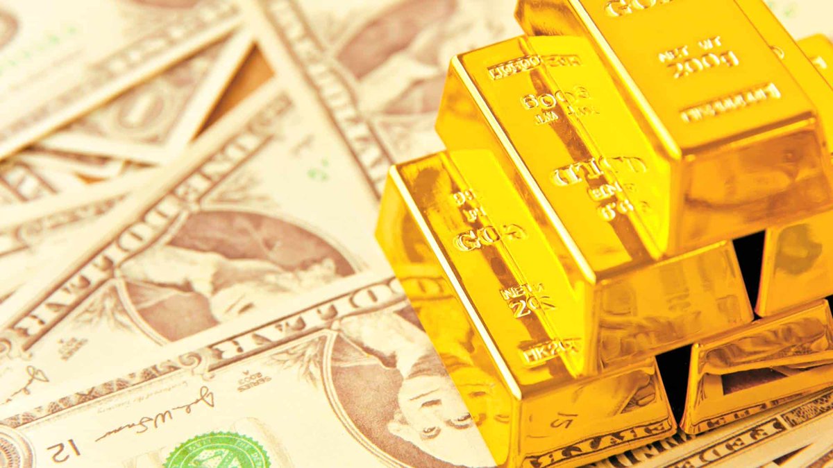 TravelerBaby's tweet photo. GOLD HITS NEW RECORD 🚨
Gold is now trading at $4,335/oz, marking its biggest weekly gain in nearly 20 years 🔥 💰 Up 8.6% this week 📈 Touched $4,360 intraday �� Silver surged to $53.88, up 70% YTD
Investors flock to safe havens amid global tension — some analysts now eye $5,000 gold 👀
#Gold #GoldPrice #Commodities #Investing #Markets #Finance #Economy