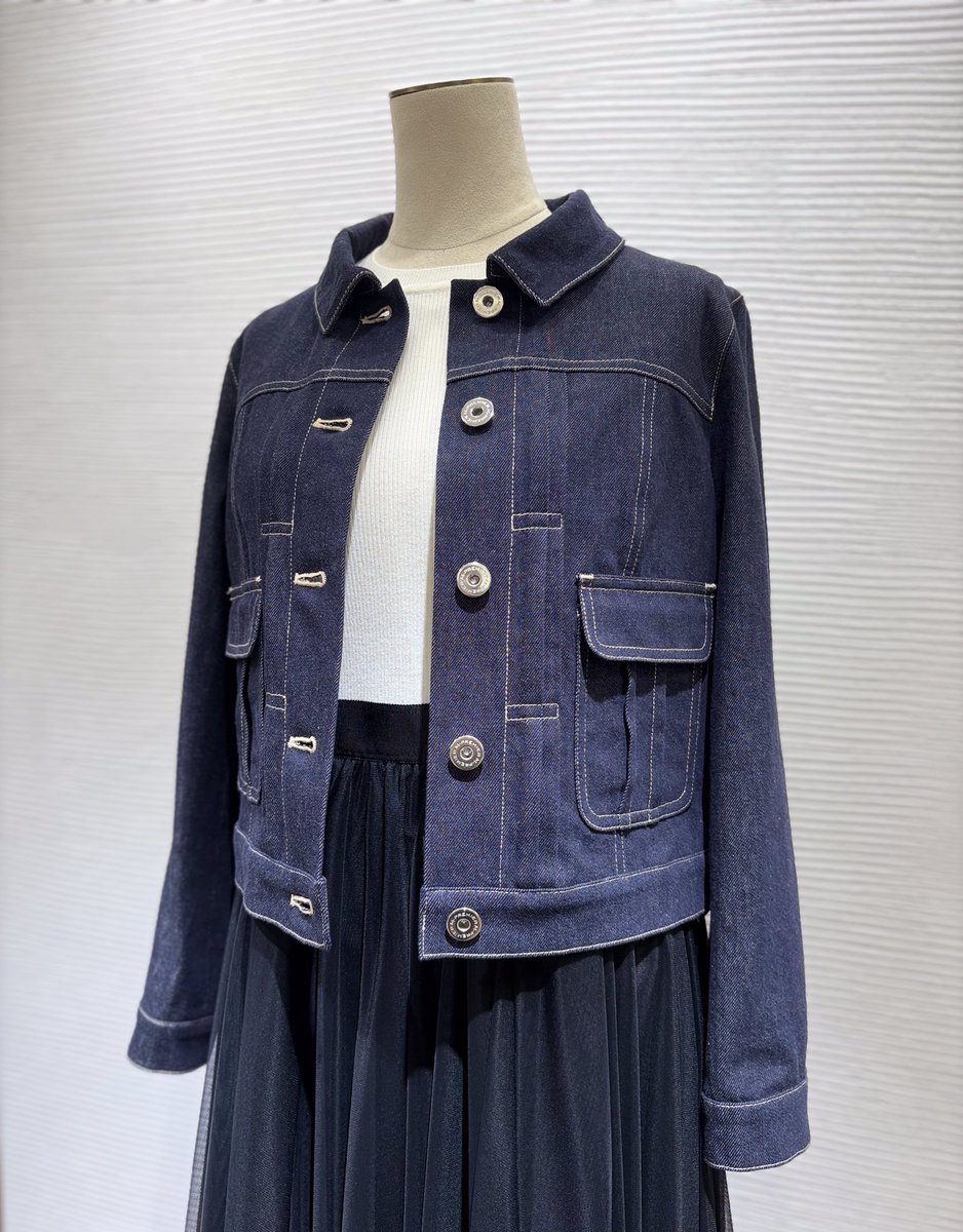 エムプルミエ2025春新作 パールボタンスカラップヘムジャケット エムプルミエ2025春新作 パールボタンスカラップヘムジャケット