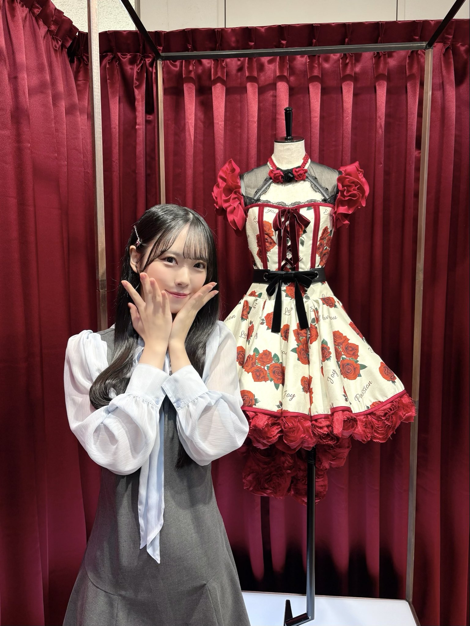 AKB48 11月のアンクレット 大衣装展 衣装生地シュシュ AKB48 大衣装展 衣装生地 シュシュ 11月のアンクレット レア - メルカリ