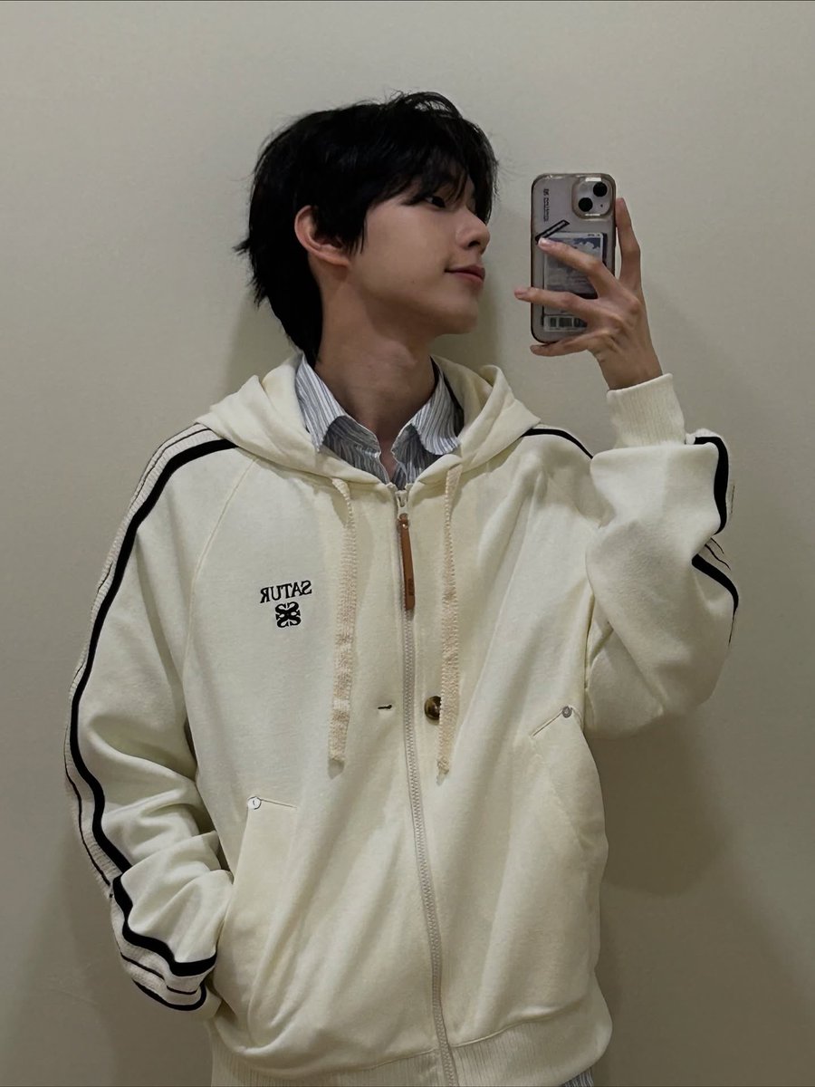 m1kyv's tweet photo. まってリブくんSATURのお仕事😭💕💕 https://t.co/EvYFsbvid4