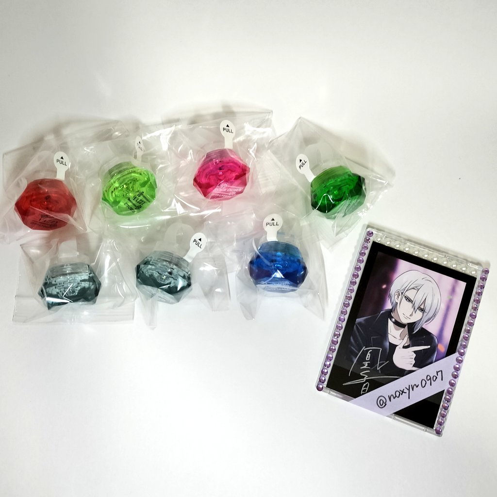 noxyn0907's tweet photo. 【交換】
VAZZROCK STAGE バズステ LUNATIC FES 2025 ルナフェス リングライト

譲：一紗 優馬 翔 悠人 玲司 ルカ
求：凰香

10/18 ツキステ現地にて交換希望です
検索からでもお気軽にお声掛けください💎 https://t.co/QcQE1CkJvf