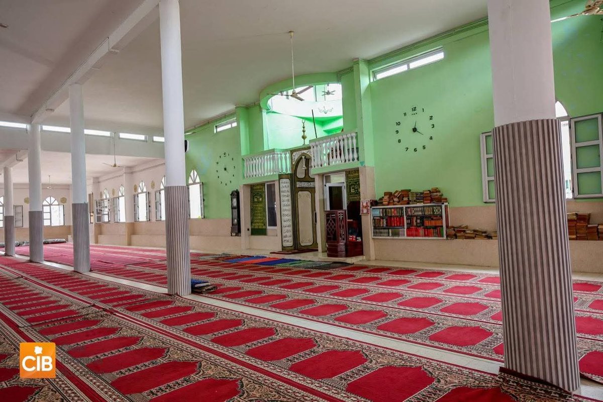 LucaVaran's tweet image. 🇨🇮 ADJAMÉ | Quelques images de la nouvelle Mosquée Salam d’Adjamé, rénovée par le Ministre-Gouverneur Cissé Ibrahima Bacongo