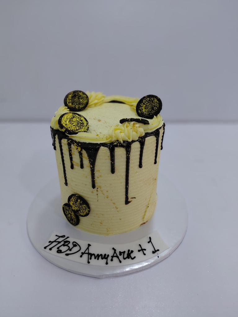 <a href="/wekesa_amos/">Amos Wekesa</a> <a href="/_GL_Collection/">The Great Lakes Collection</a> All your cake and pastry necessities at affordable prices. <a href="/glenspastryhome/">Glen's Pastry Home Ug</a>