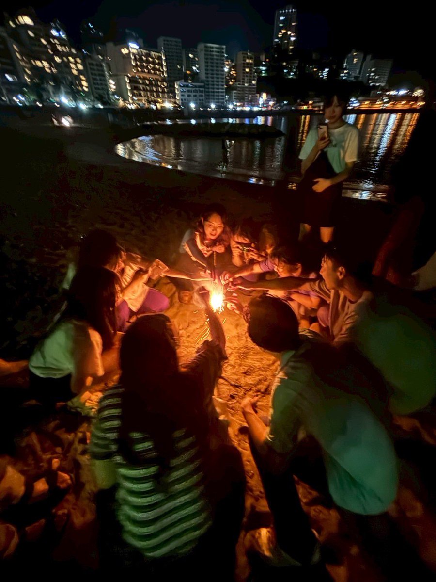 ngo_graphis's tweet image. 【日常ツイ】
2年の🐓です！

～GRAPHISの活動で1番楽しかったこと～
1番楽しかったことは新歓合宿です！
BBQや花火をして夏を大満喫しました！
サークルメンバーとより仲良くなれました！