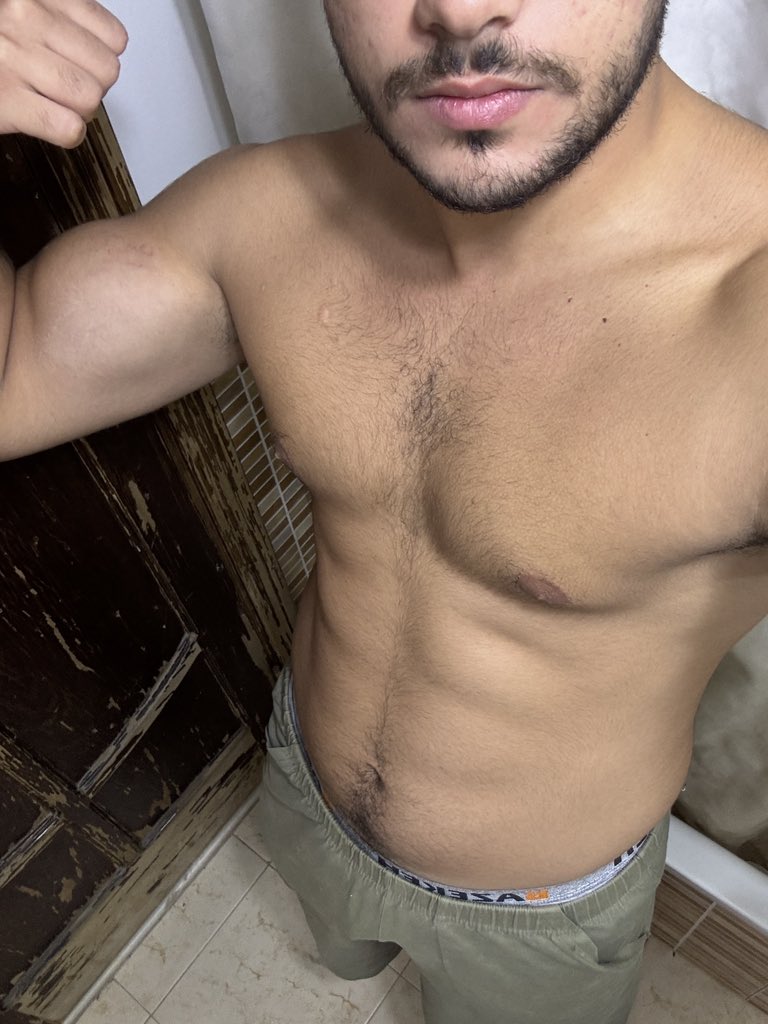 itzjoee4's tweet image. The way I took a naked version of this but only I can see it