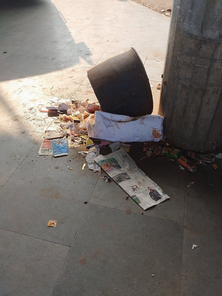 INDIANREFORMS0's tweet image. This is the condition of the Balasore sahadevkhunta bus stand.The current state of cleanliness is embarrassing and reflects poorly on the city&apos;s maintenance standards.@DBalasore ,@balasoremunici1 ,@CMO_Odisha