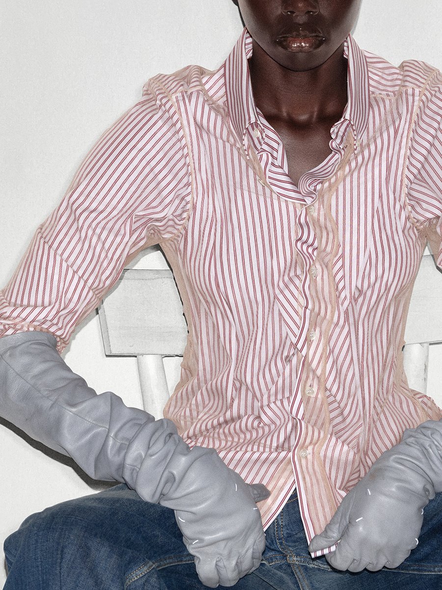 Margiela's tweet photo. AW25 TECHNIQUES: Maison Margiela explores the beauty of garments transformed over time.

AW25 WORN SHOES: Autumn-Winter 2025 explores wear and memory. Shoes are washed, creased, and set by hand, revealing visible history.

AW25 5AC: Washed, waxed, and finished by hand. https://t.co/ph2cdWO1aC