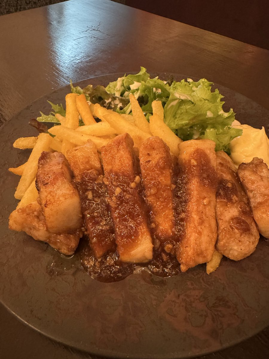 豚ロースの生姜焼き(ポークジンジャー)