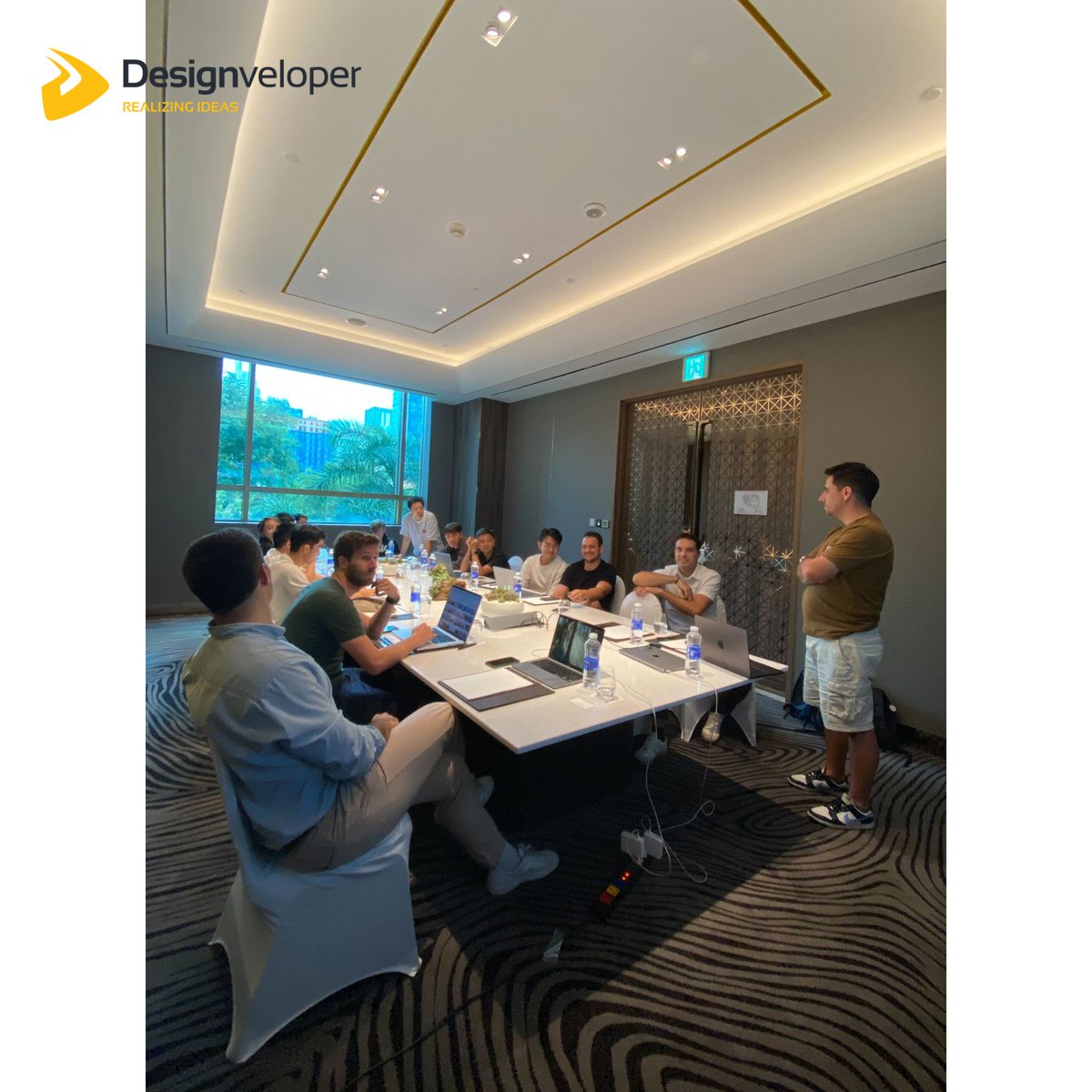 Designveloper's tweet image. 🇫🇷 Designveloper’s “Employee Exchange” in France!
Since our clients come from all over the world, we’ve built a unique “Employee Exchange” culture. Our team visits clients’ offices abroad to collaborate, share cultures, and understand each other better to build the best products…