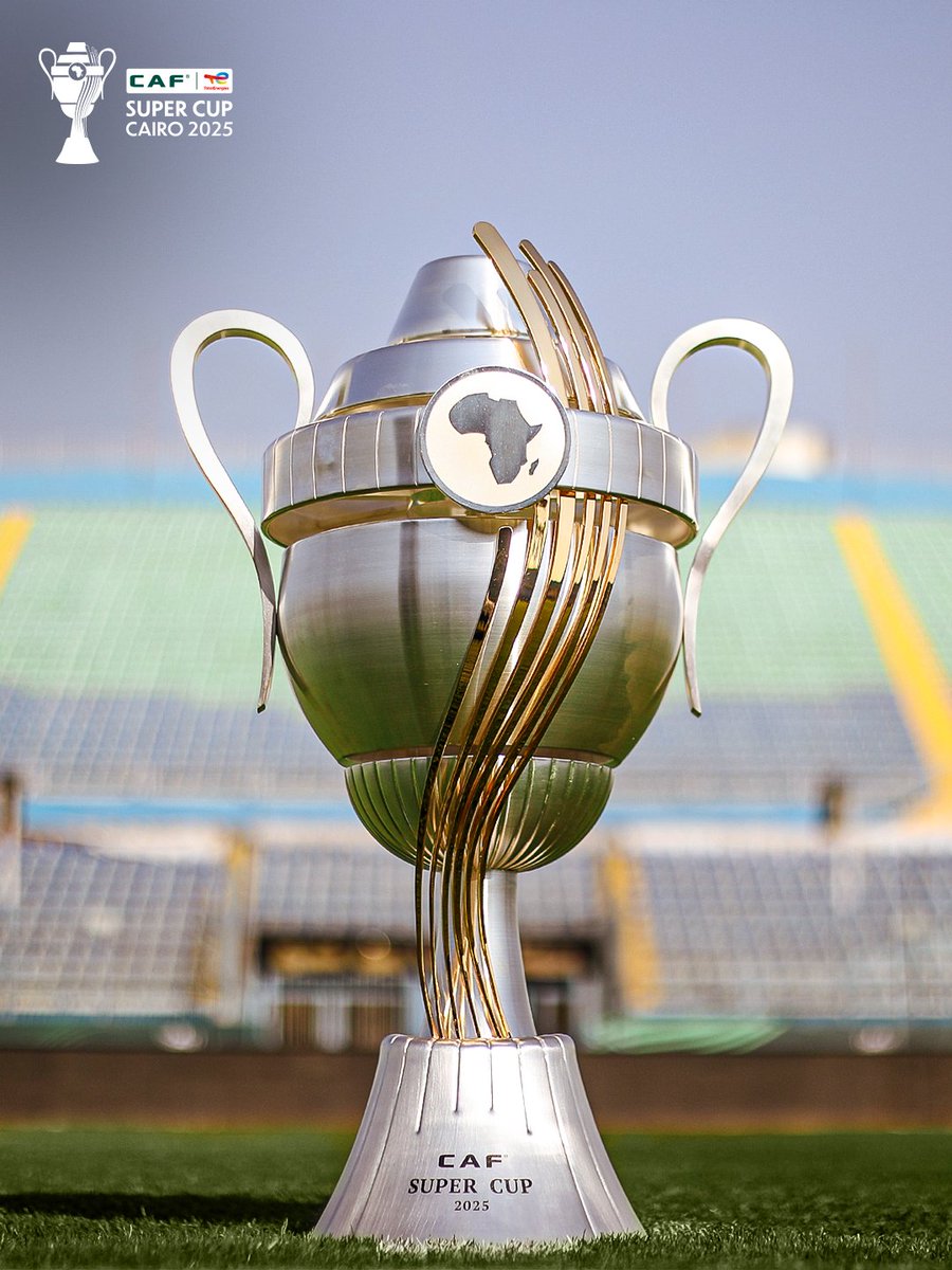 CAFCLCC's tweet image. Just look at it! 🏆

The #TotalEnergiesCAFSC trophy is absolutely stunning. 😮‍💨