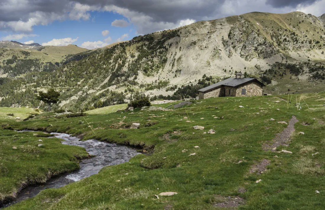 Atestat dels banders a sis motoristes per circular per la Vall del Madriu <a href="/BandersAndorra/">Banders d'Andorra</a> <a href="/VMPC_Andorra/">MadriuPerafitaClaror</a> <a href="/comuee/">Escaldes-Engordany</a> #Andorra tinyurl.com/6yhyztvy