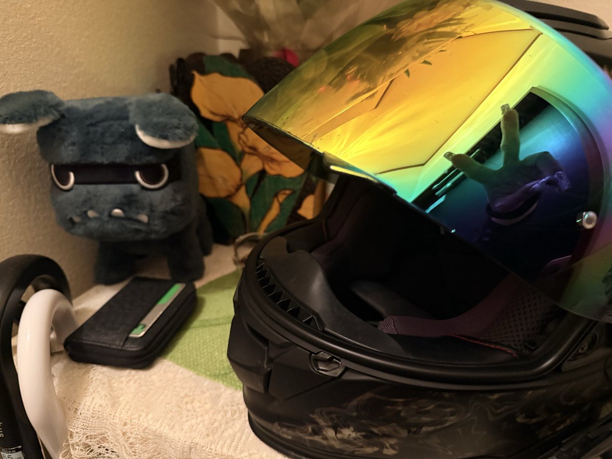 akiemon_r3's tweet image. 渋滞どハマりしつつも無事到着🏠
久々の母上飯楽しみ😋

明日の出発時はきっとまだ暗いので、クリアシールドにチェンジ✨️