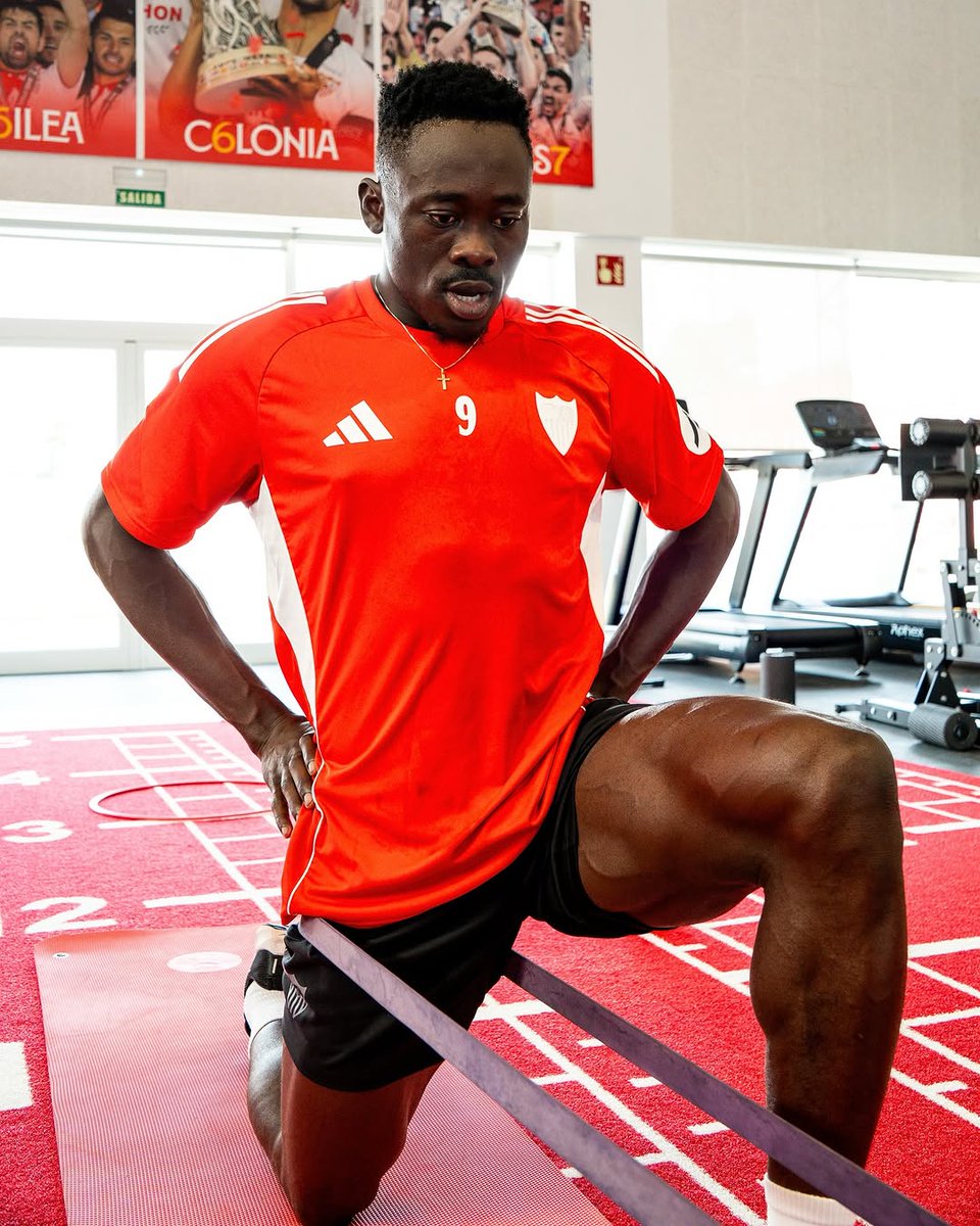 PoojaMedia's tweet image. Akor Adams returns to Sevilla after a successful outing with Super Eagles 🔥🇳🇬