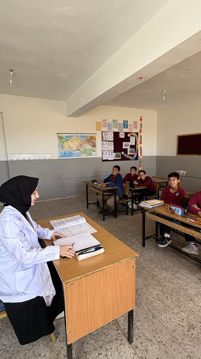 #BeyazÖnlükSessizKahraman
#Öğretmenimönlüğüylesınıfta