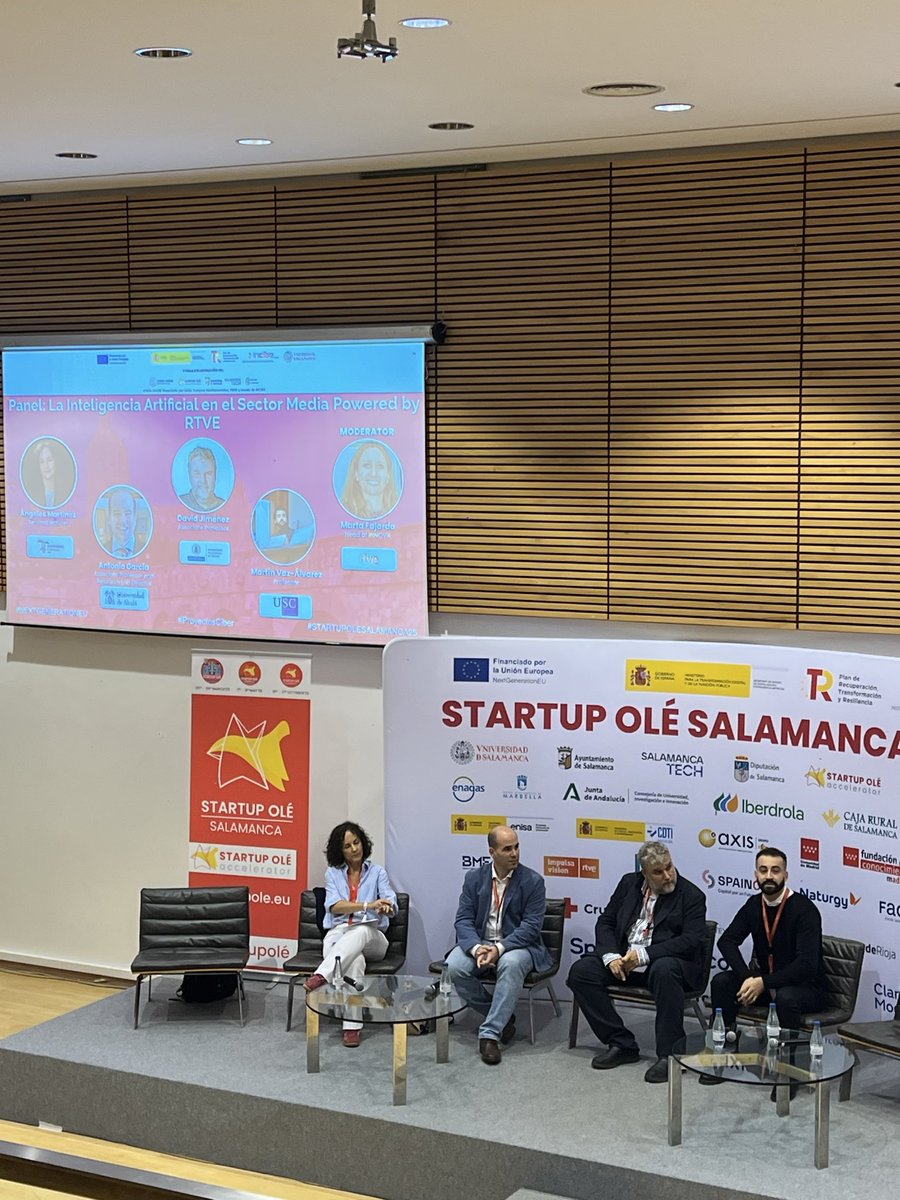 SalesianosPiza's tweet photo. Nuestro alumnado de Marketing y Publicidad visita el #startupole, un evento con numerosas empresas emergentes y diversas ponencias y mesas redondas con distintos profesionales referentes en en el ámbito empresarial y en los medios de comunicación.
#fp #gradosuperior https://t.co/a7yoPsiW7X